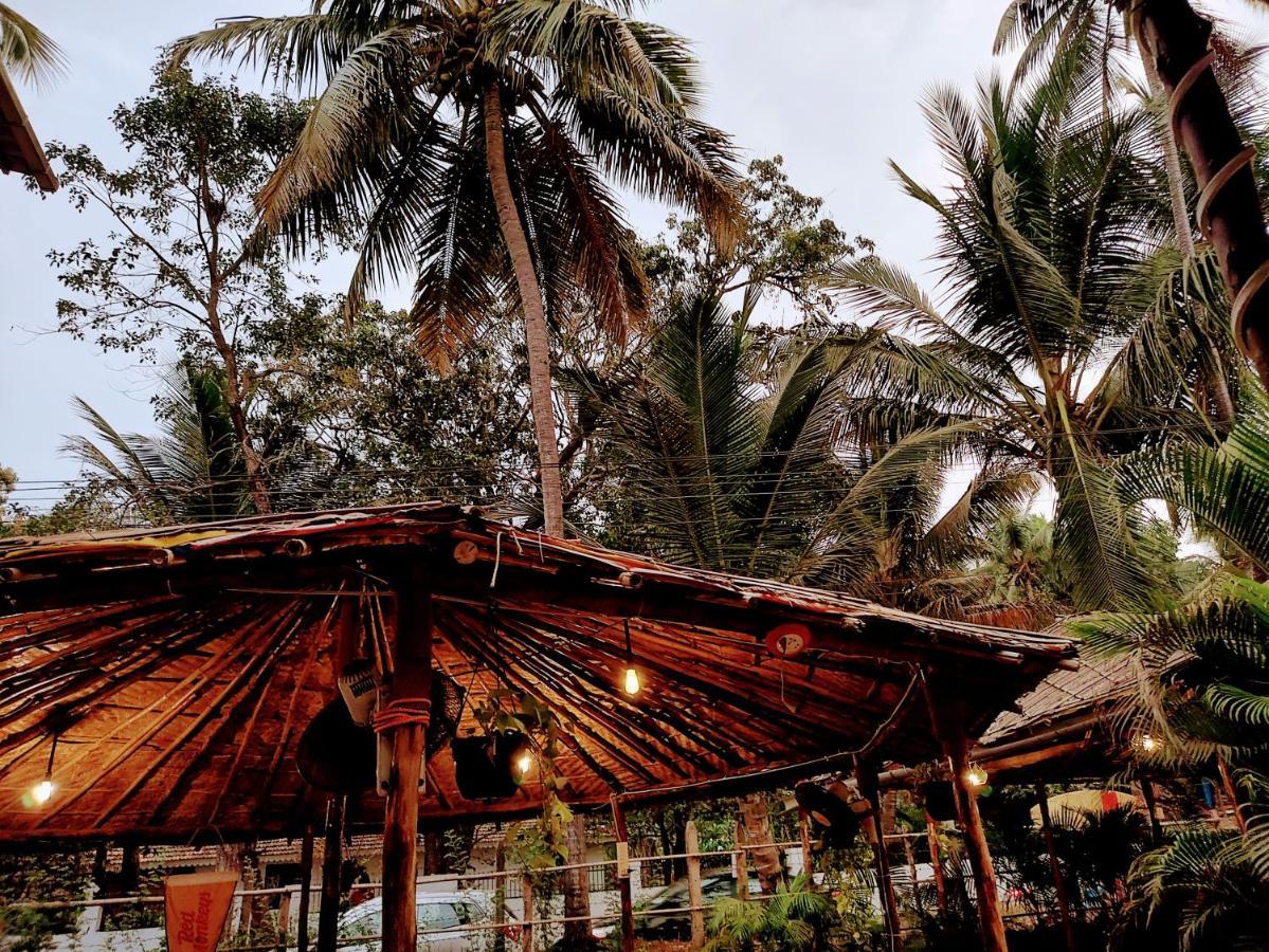 Red Monkeys Hostel Arambol Exterior foto