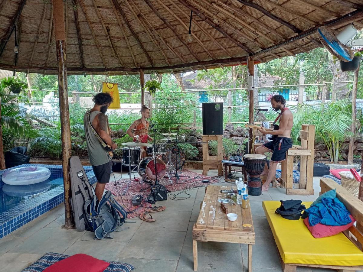 Red Monkeys Hostel Arambol Exterior foto
