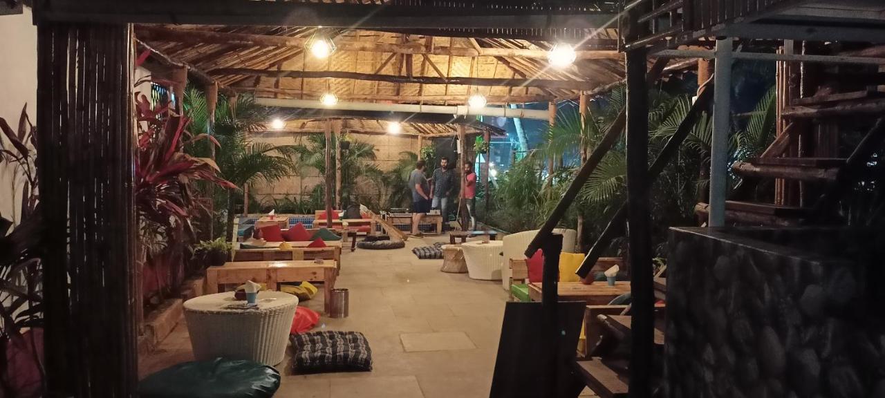 Red Monkeys Hostel Arambol Exterior foto
